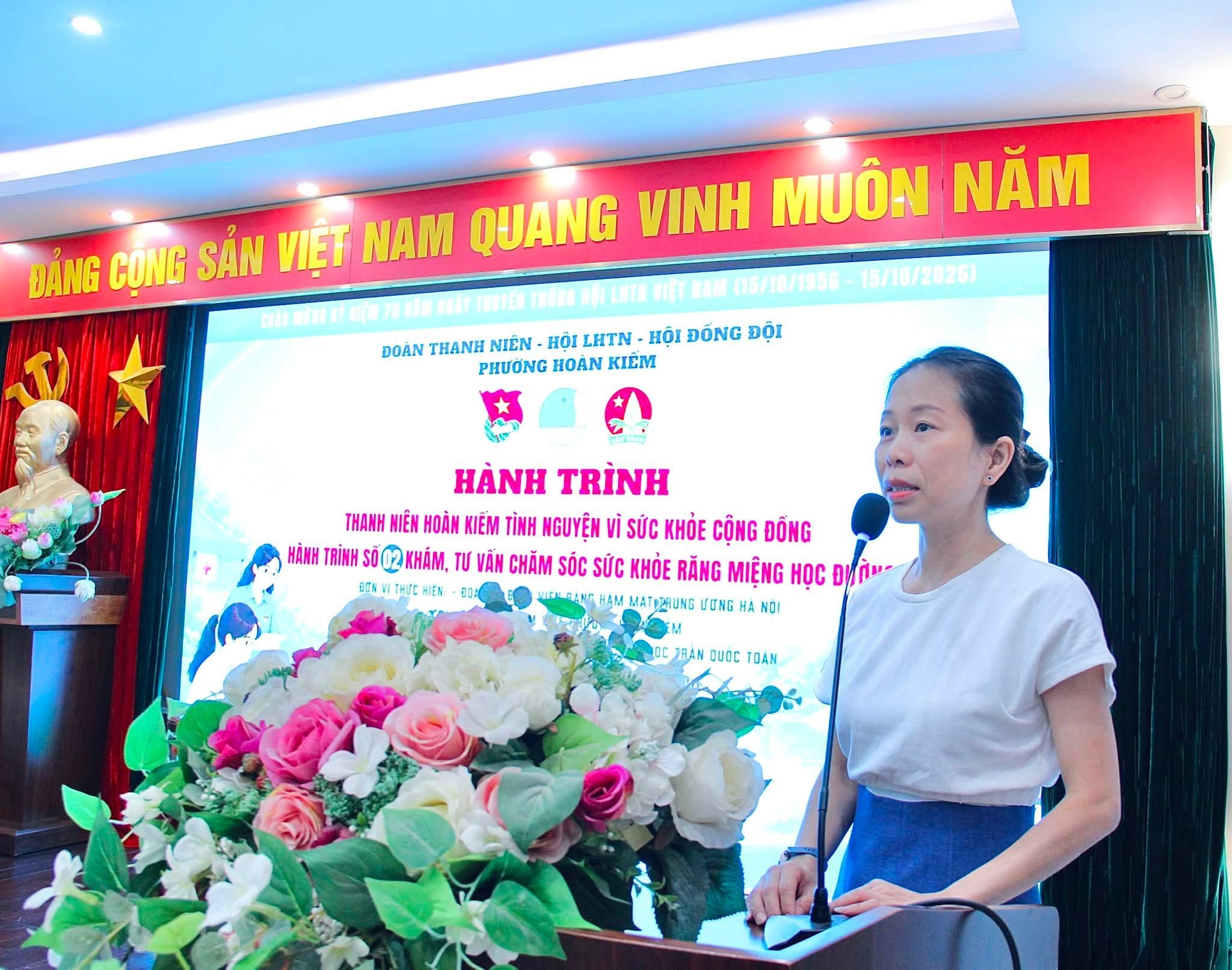 Nhà giáo Phạm Phương Anh, Phó Hiệu trưởng Trường Tiểu học Trần Quốc Toản phát biểu
